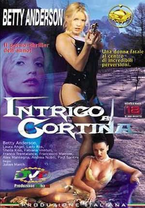 Intrigo a Cortina / Интриги за занавеской (2001)